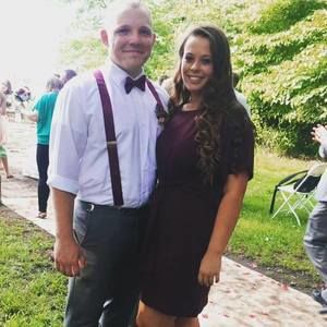 Meet your Posher, Larissa